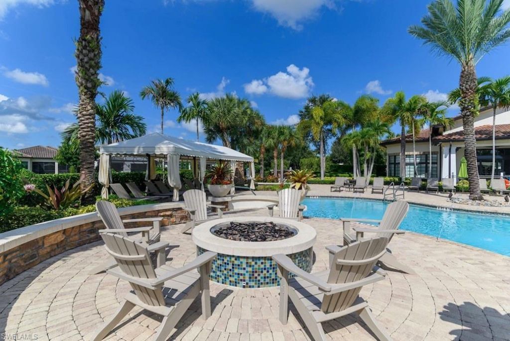 9357 Glenforest Dr, Naples, FL 34120 Photo
