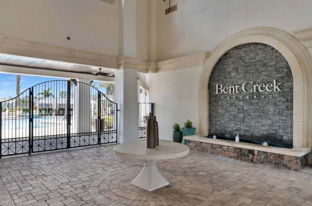 9357 Glenforest Dr, Naples, FL 34120 Photo