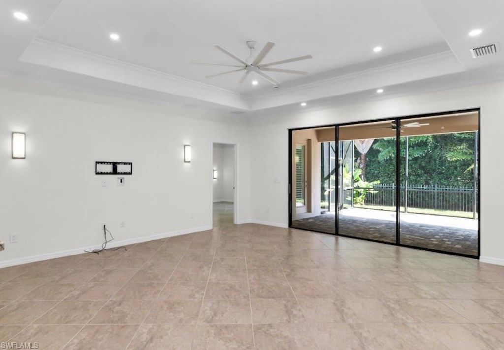9357 Glenforest Dr, Naples, FL 34120 Photo