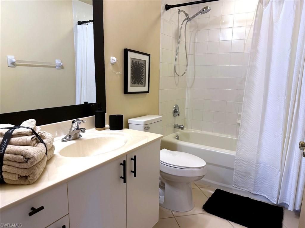 7839 Regal Heron Cir, Unit 202, Naples, FL 34104 Photo