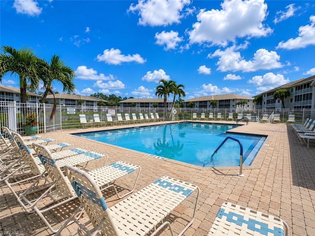 7839 Regal Heron Cir, Unit 202, Naples, FL 34104 Photo