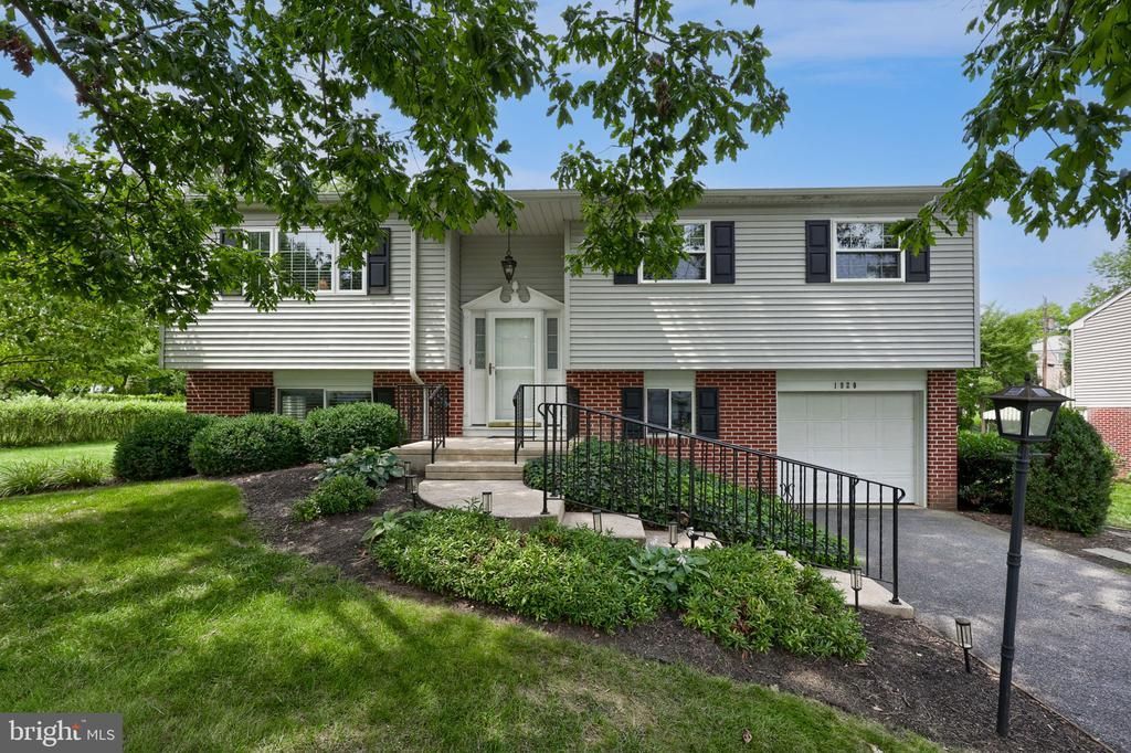 1920 SPLIT ROCK ROAD , LANCASTER, PA 17601