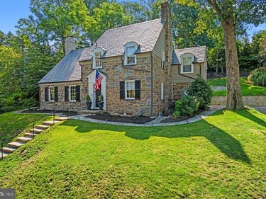 6029 GROVE DRIVE, ALEXANDRIA, VA 22307