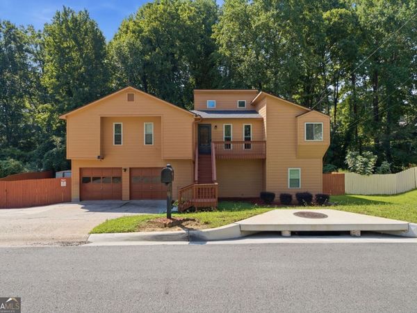 2890 Creekwood Lane NW, Lawrenceville, GA 30044