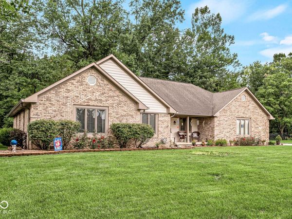 1714 Cardinal Lane , Brownsburg, IN 46112