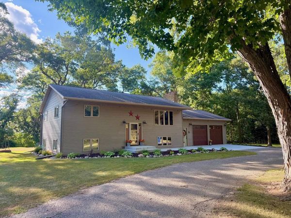 22897 165th Avenue , Little Falls, MN 56345