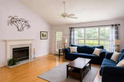 2963 Loebs Court photo 4