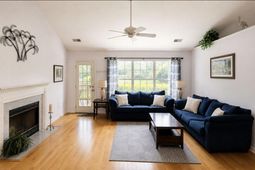 2963 Loebs Court photo 4