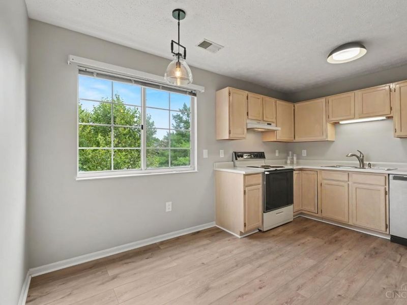 7343 Ridgepoint Drive, Unit 310, Cincinnati, OH 45230 Photo 11