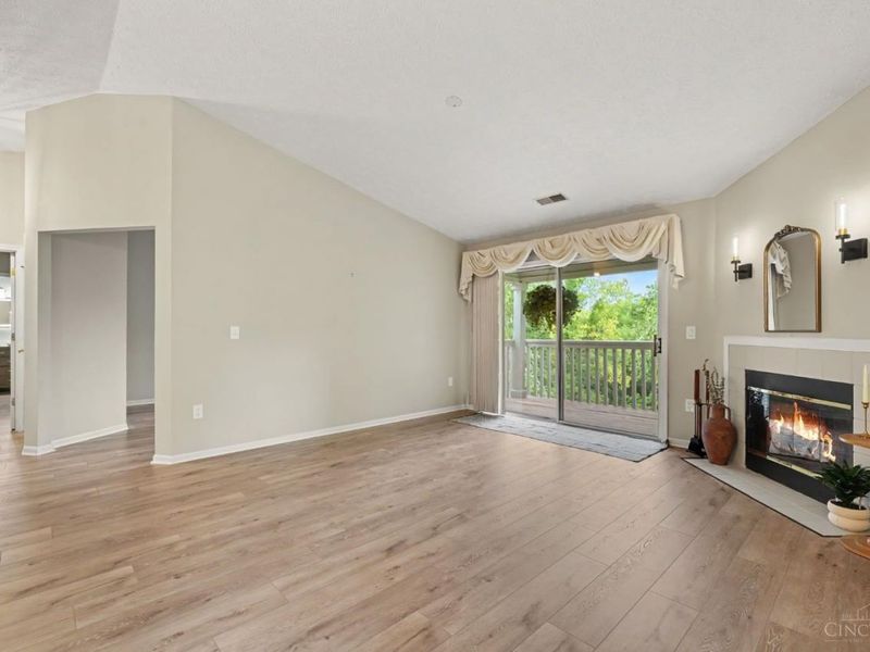 7343 Ridgepoint Drive, Unit 310, Cincinnati, OH 45230 Photo 6