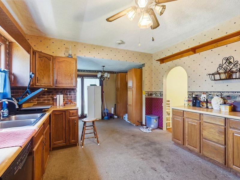 189 E Main Street, Mount Sterling, OH 43143 Photo 11