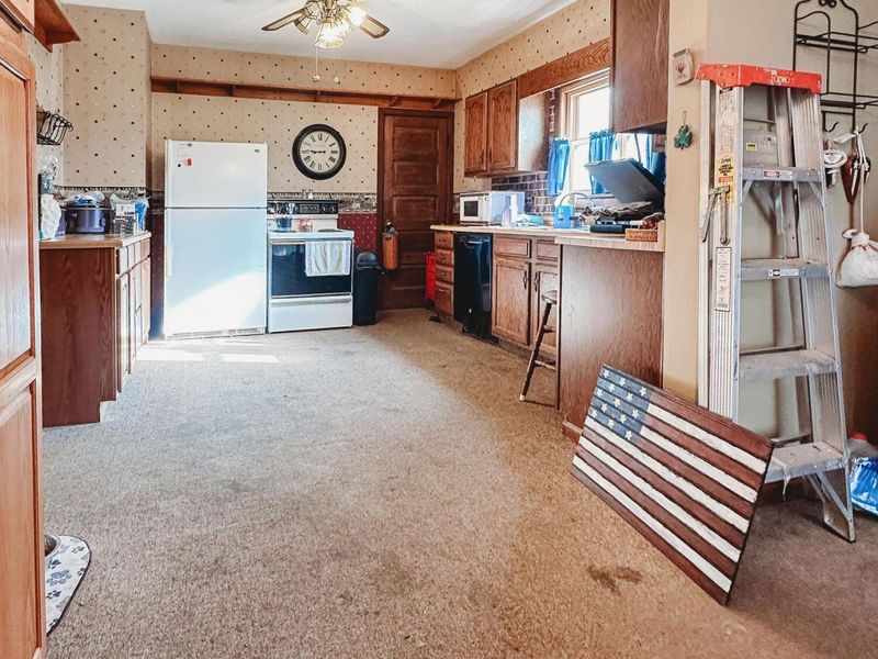 189 E Main Street, Mount Sterling, OH 43143 Photo 12