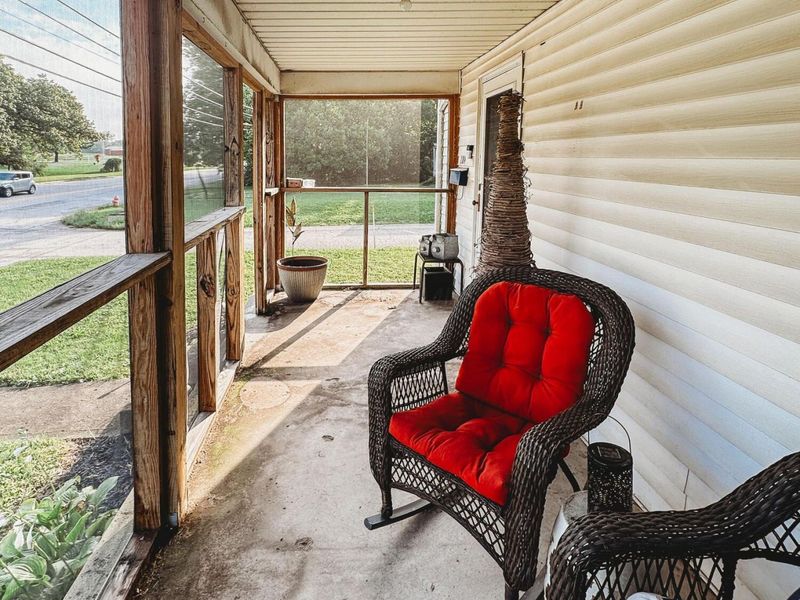 189 E Main Street, Mount Sterling, OH 43143 Photo 3