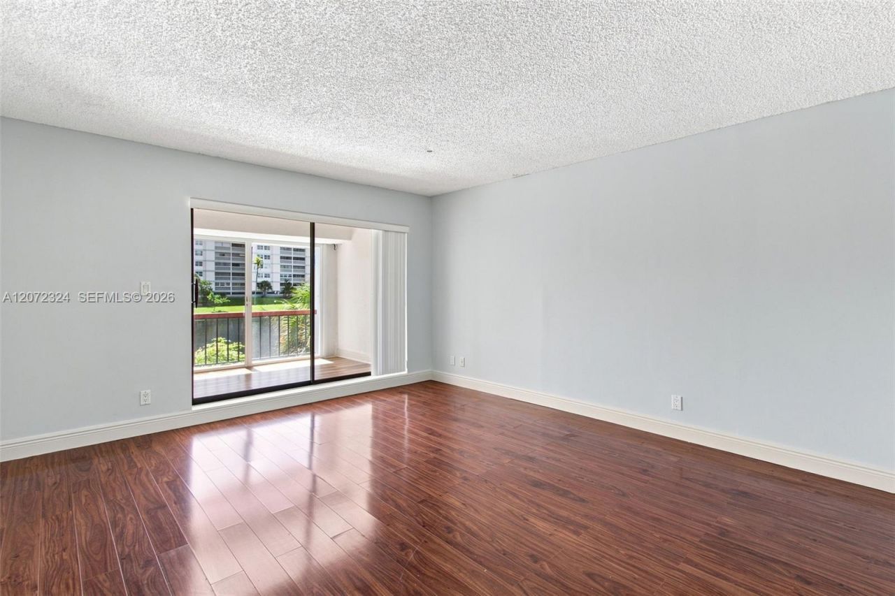 6511 Racquet Club Dr , Unit 46, Lauderhill, FL 33319 Photo