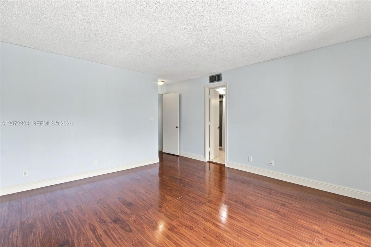 6511 Racquet Club Dr , Unit 46, Lauderhill, FL 33319 Photo