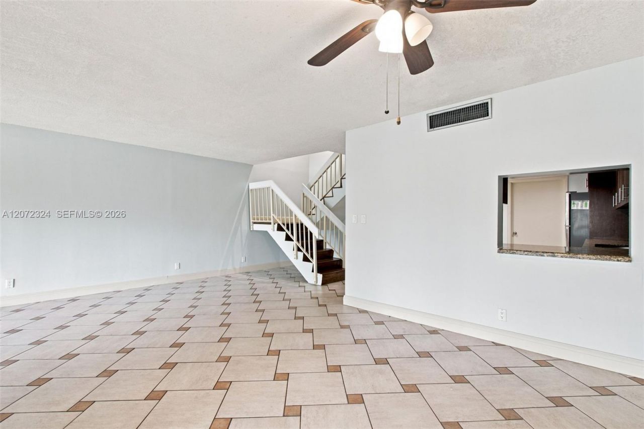 6511 Racquet Club Dr , Unit 46, Lauderhill, FL 33319 Photo