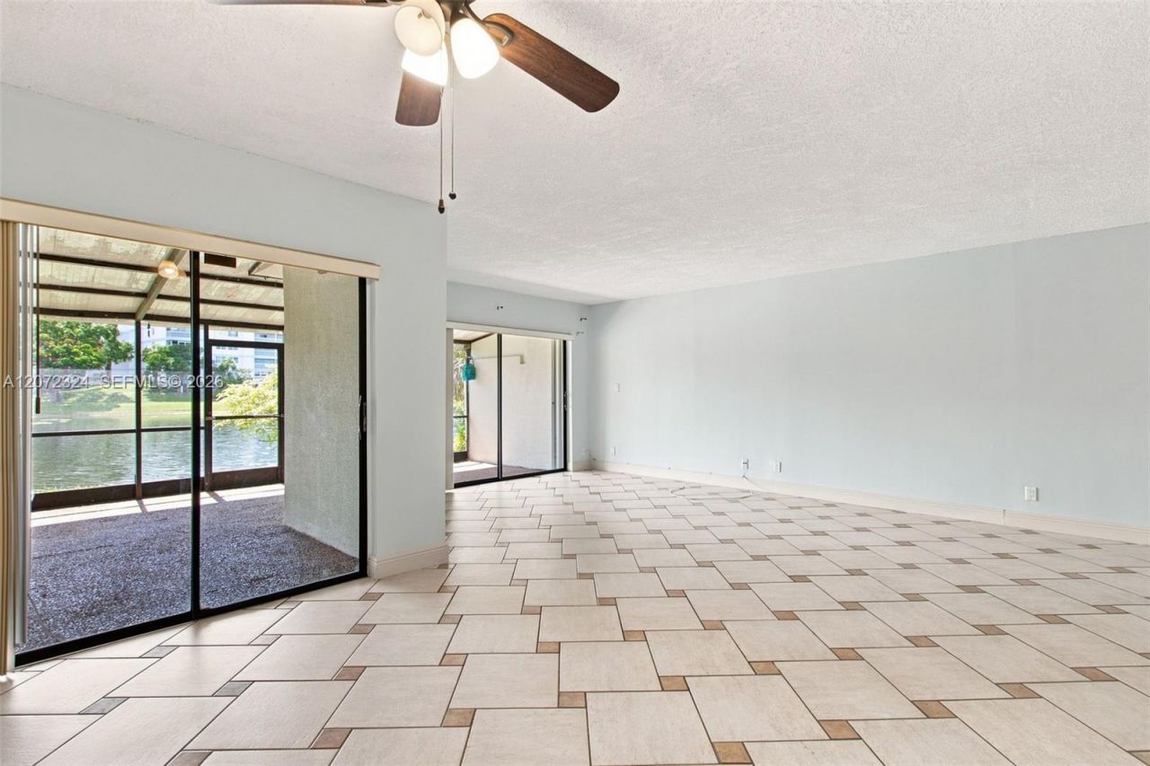 6511 Racquet Club Dr , Unit 46, Lauderhill, FL 33319 Photo