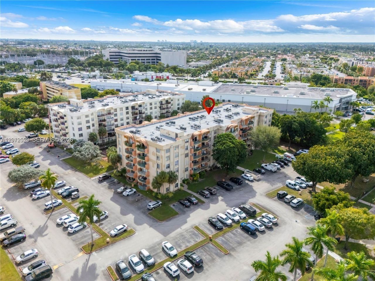 9320 Fontainebleau Blvd , Unit 215, Miami, FL 33172 Photo