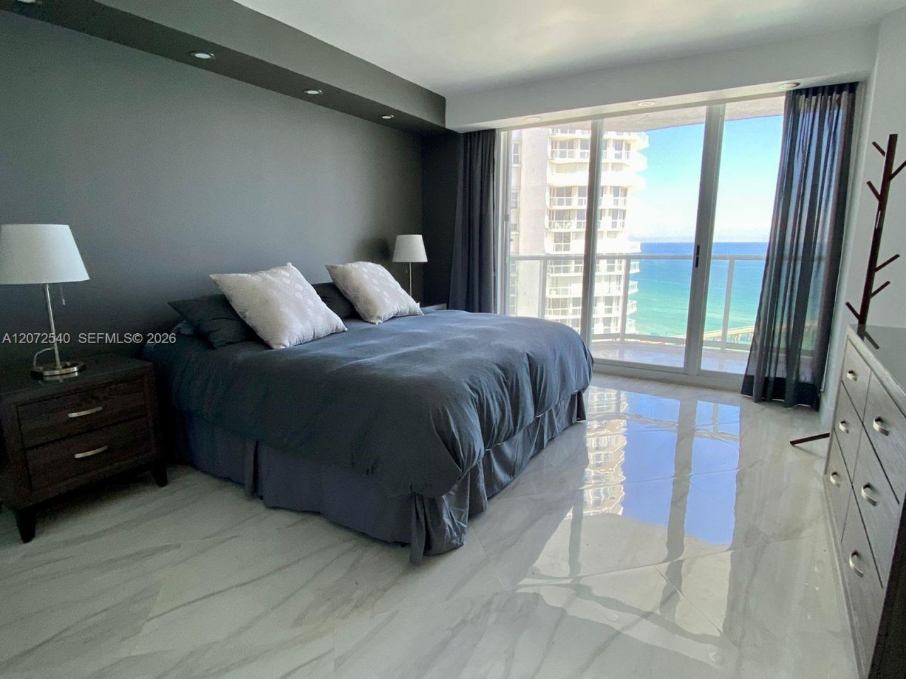 16445 Collins Ave , Unit 1624, Sunny Isles Beach, FL 33160 Photo