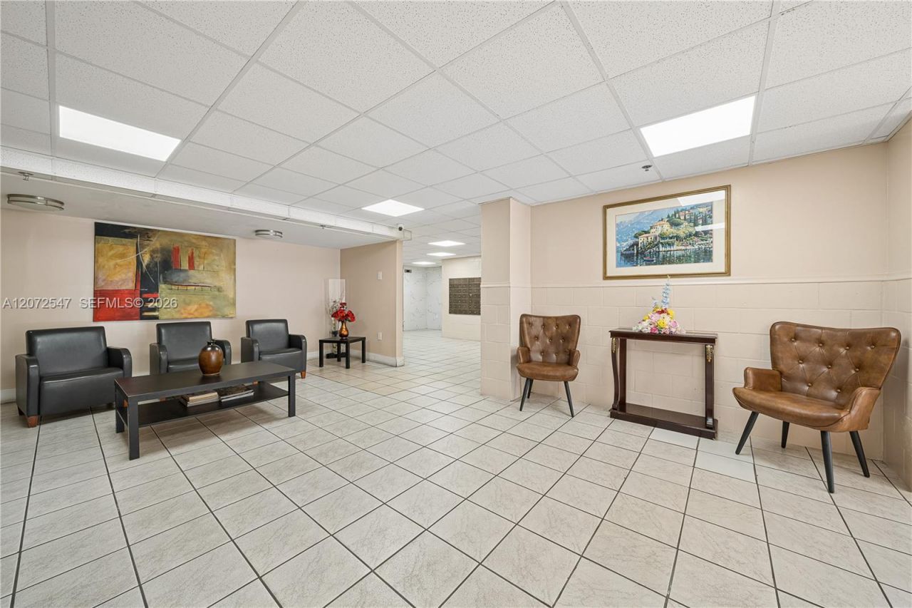 5055 NW 7th St, Unit 409, Miami, FL 33126 Photo