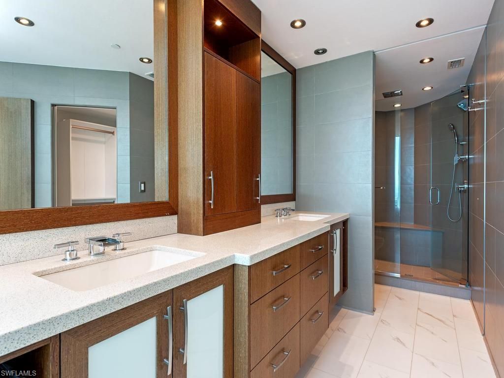 60 Seagate Dr, Unit 1505, Naples, FL 34103 Photo