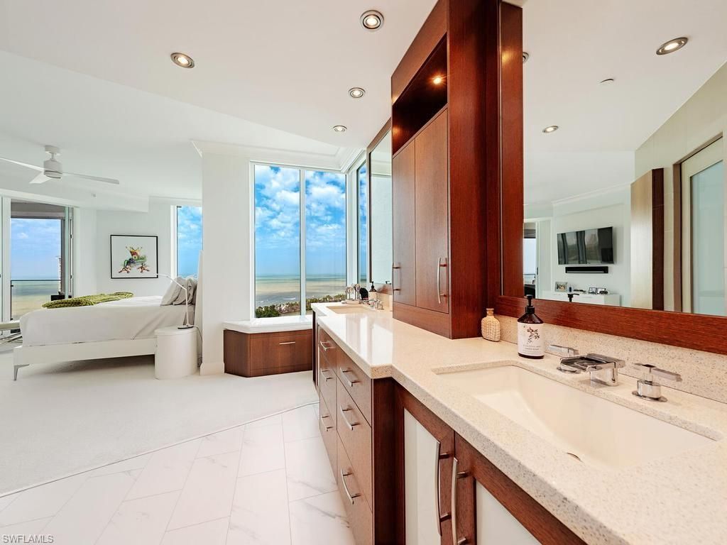 60 Seagate Dr, Unit 1505, Naples, FL 34103 Photo