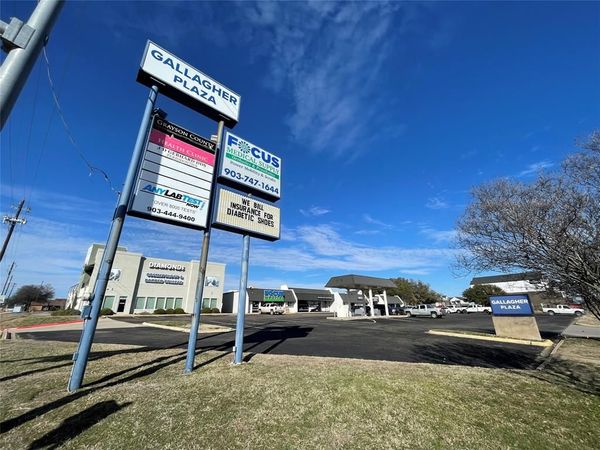 809 Gallagher Drive , Sherman, TX 75090