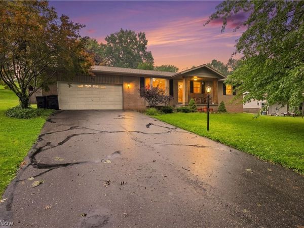 401 Springbrook Drive SW, New Philadelphia, OH 44663