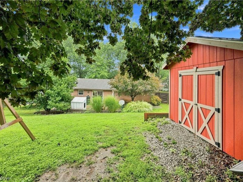 401 Springbrook Drive SW, New Philadelphia, OH 44663 Photo 37