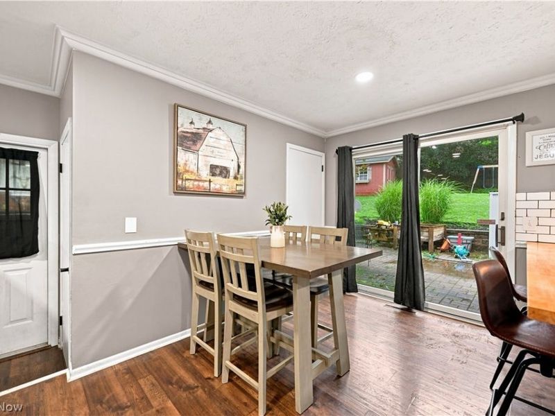 401 Springbrook Drive SW, New Philadelphia, OH 44663 Photo 9