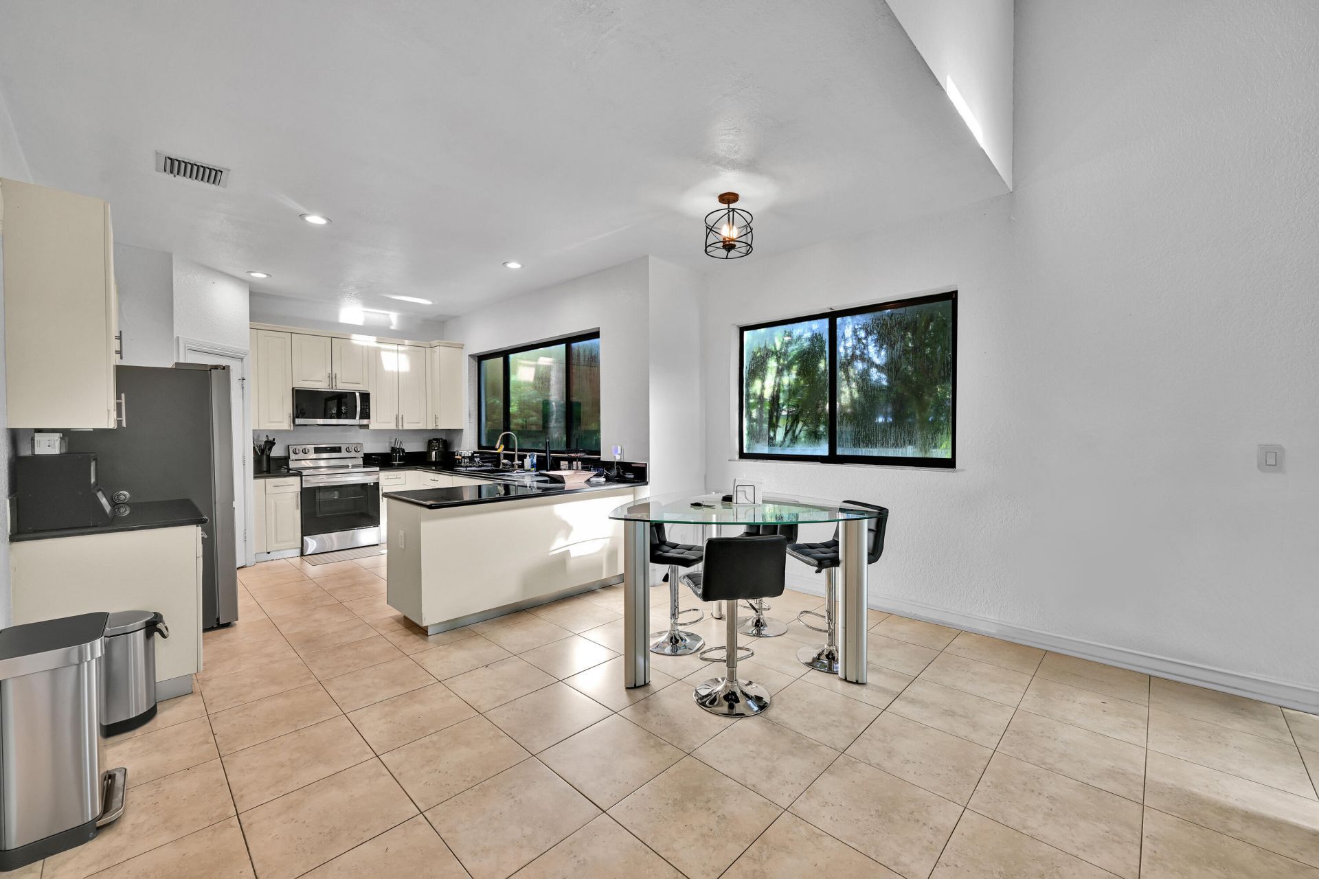 11695 NW 2nd Street, Plantation, FL 33325 Photo