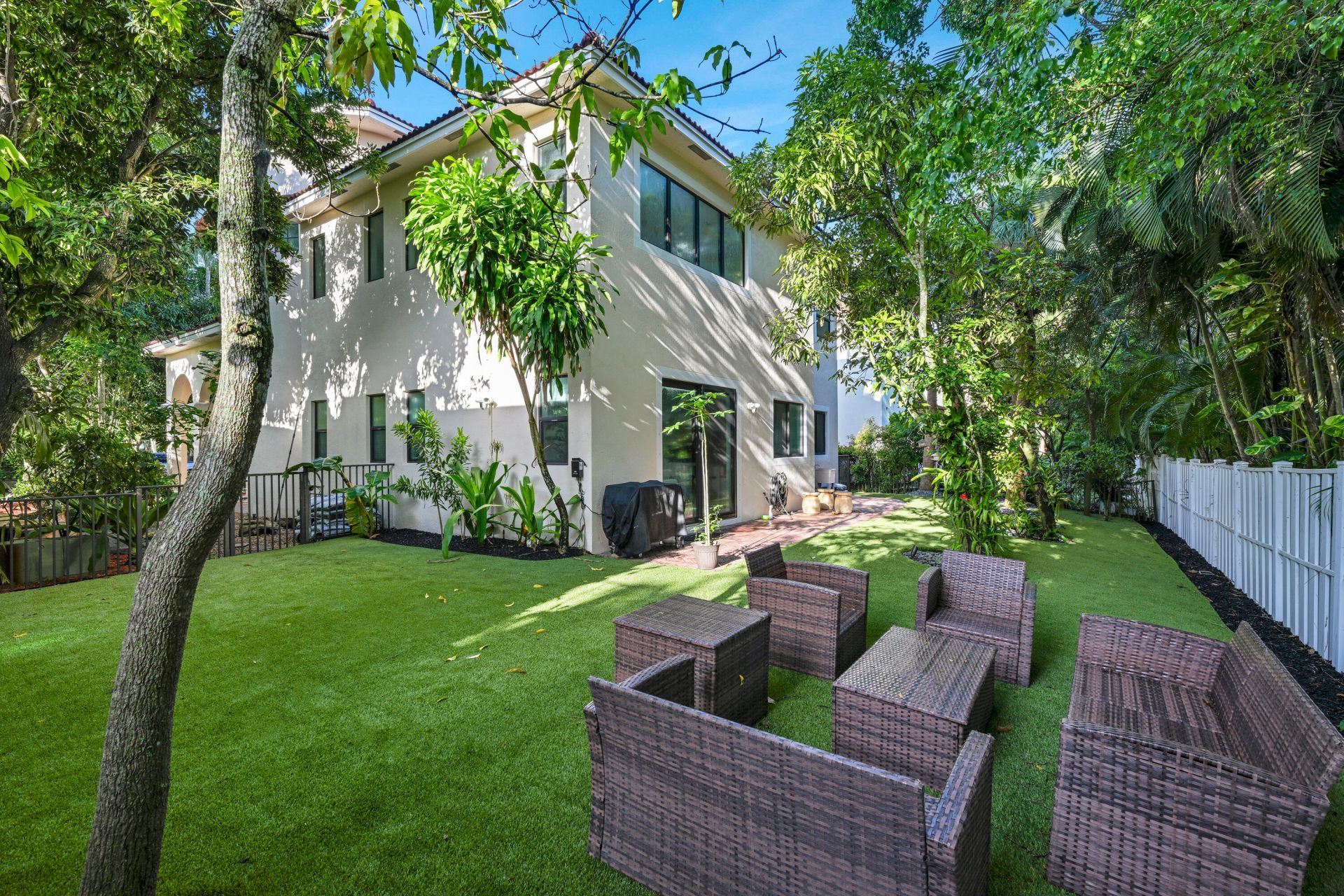 11695 NW 2nd Street, Plantation, FL 33325 Photo