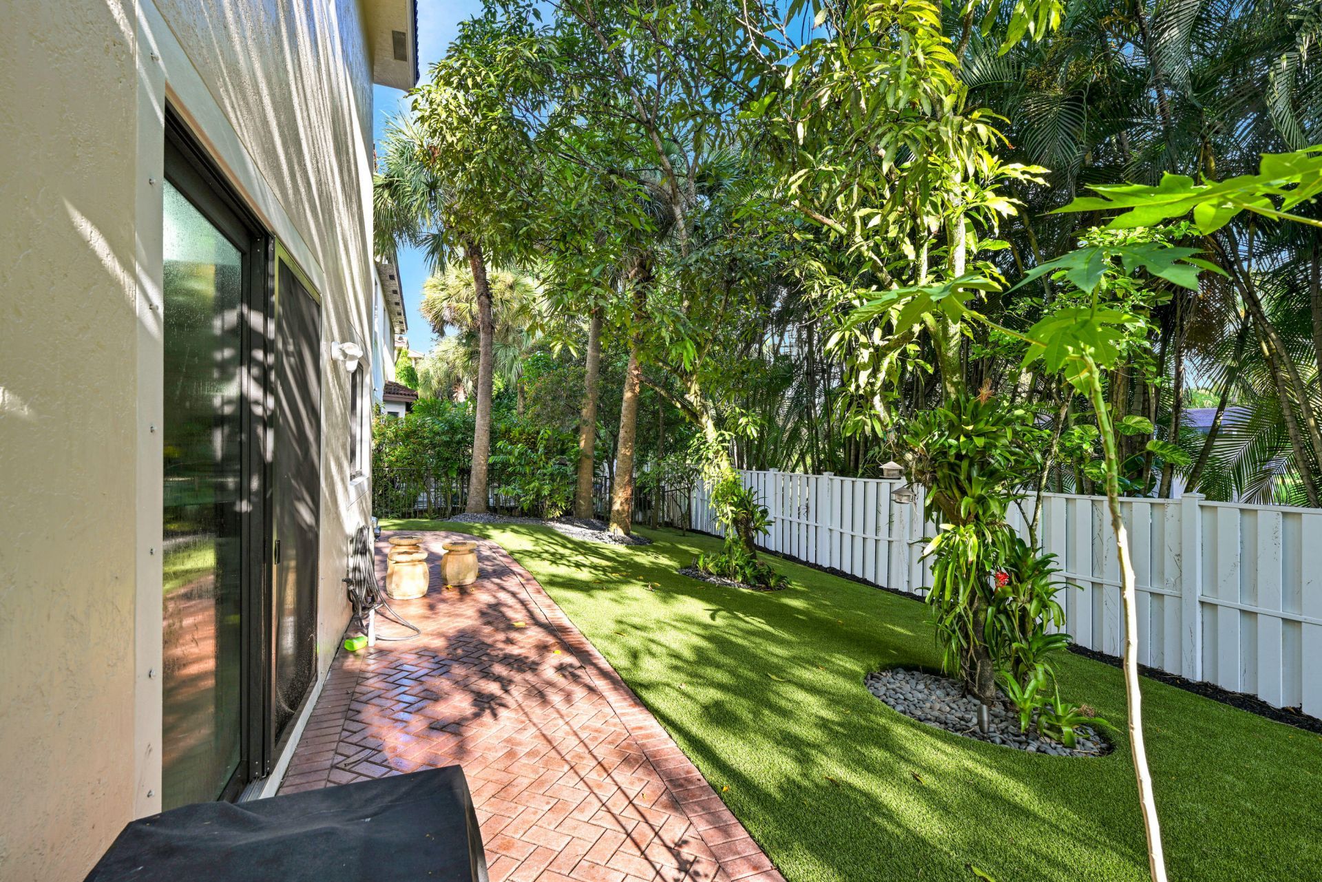 11695 NW 2nd Street, Plantation, FL 33325 Photo