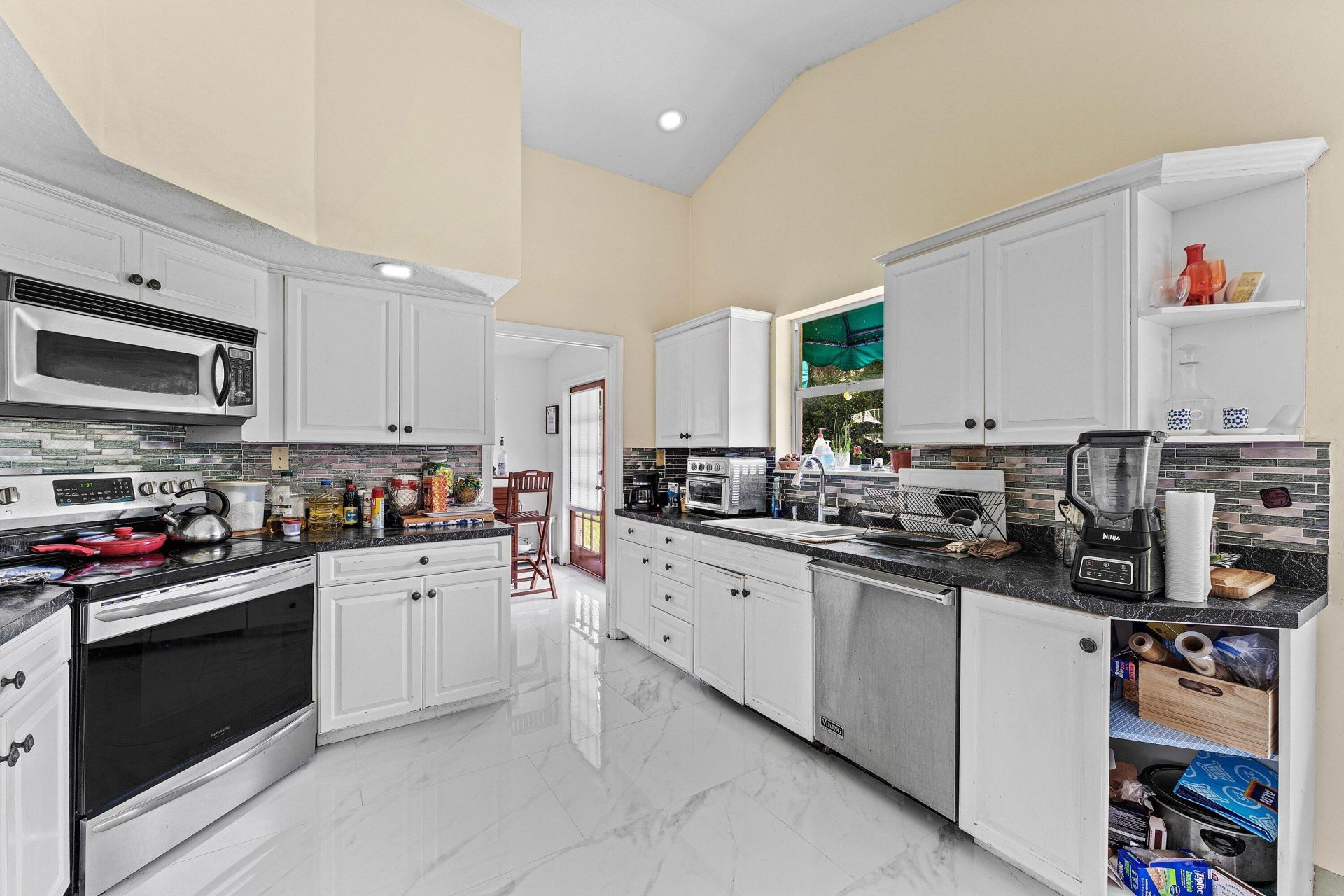 2350 NW 5th Avenue, Boca Raton, FL 33431 Photo