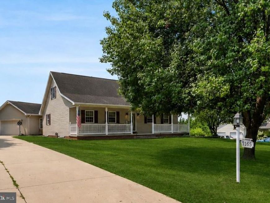 1165 Fox Run Terrace, Hanover, PA 17331 Main Photo