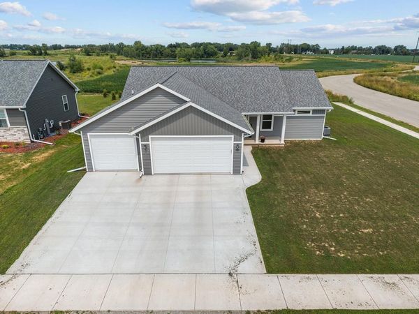 3846 E ZION LANE, Appleton, WI 54913
