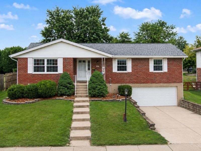 263 Deephaven Drive, Delhi Township, OH 45238 Photo 1