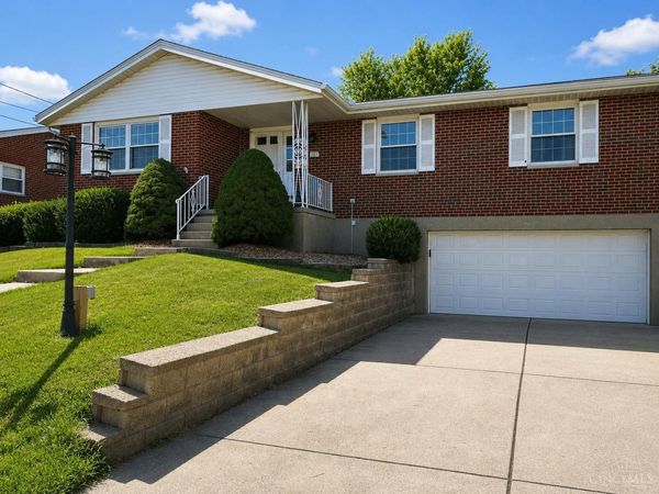 263 Deephaven Drive, Delhi Twp, OH 45238