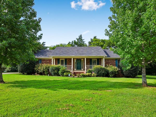 118 Tenby Dr , Murfreesboro, TN 37127