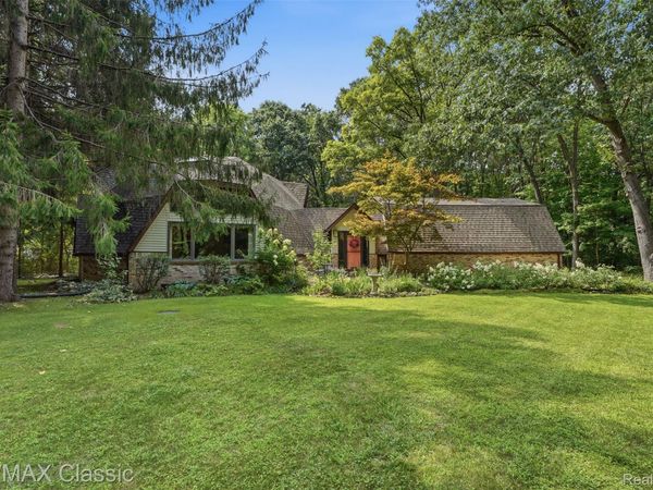 5109 Harvey Lake Road, Highland Township, Mi 48356