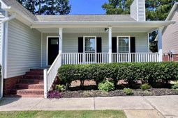 644 Whitland Road photo 4