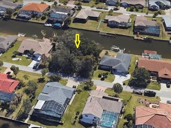 10 FLORENCE COURT , PALM COAST, FL 32137