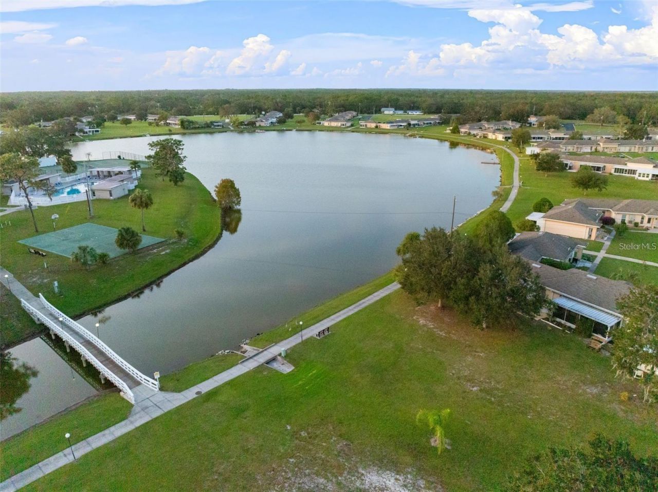 3515 Club Circle , Lakeshore, FL 33854 Photo