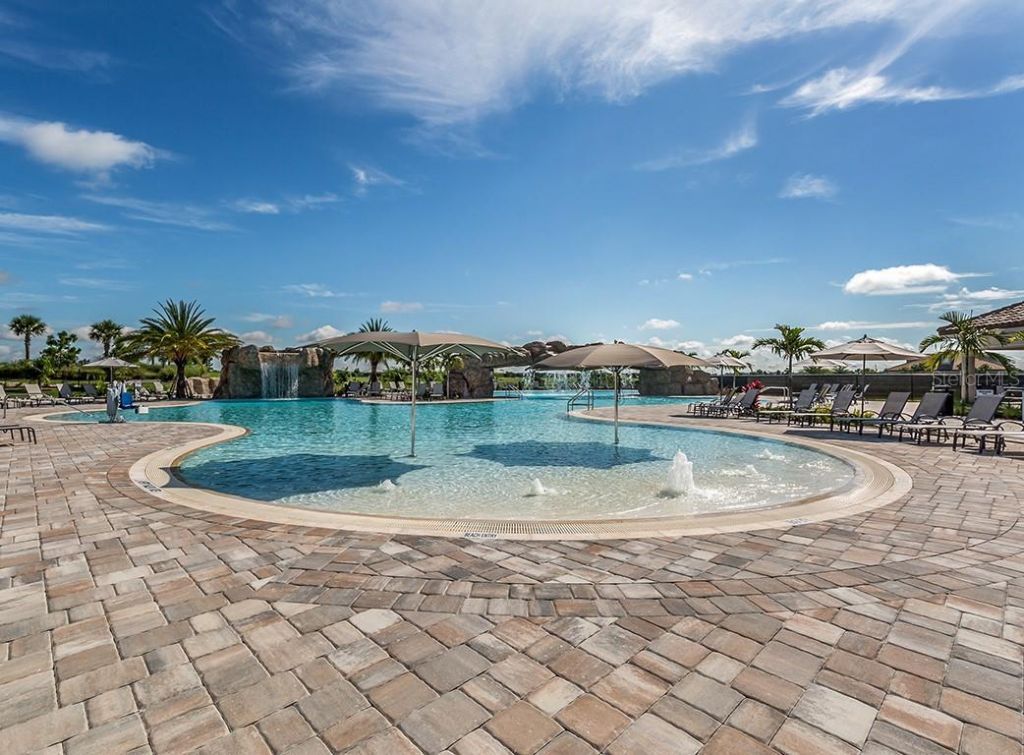16904 Vardon Terrace, Unit 301, Lakewood Ranch, FL 34211 Photo