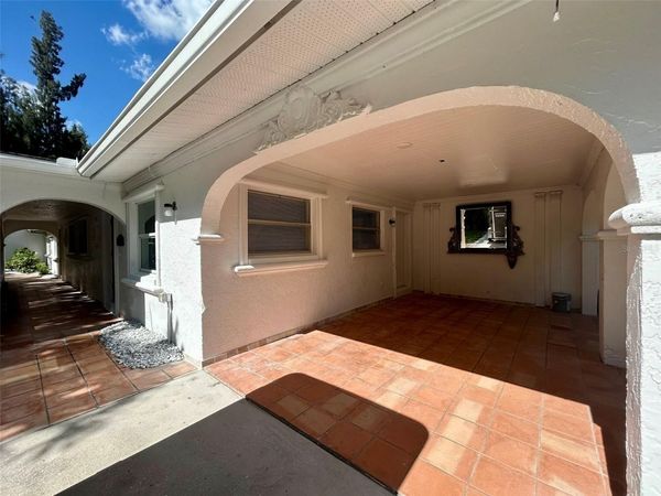111 RIO DE PAZ , PORT CHARLOTTE, FL 33980