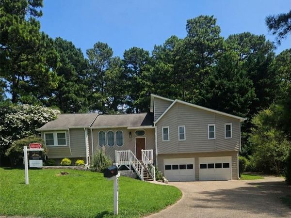 4754 Seaboard Court, Acworth, GA 30102