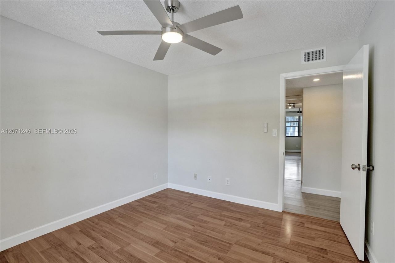 6090 N Sabal Palm Blvd , Unit 208, Tamarac, FL 33319 Photo