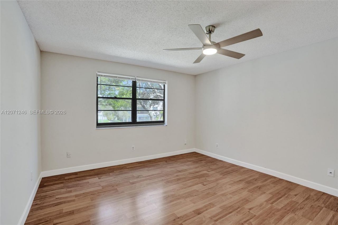 6090 N Sabal Palm Blvd , Unit 208, Tamarac, FL 33319 Photo
