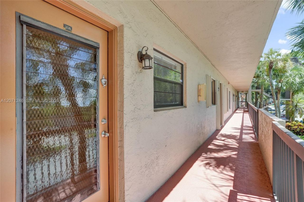 6090 N Sabal Palm Blvd , Unit 208, Tamarac, FL 33319 Photo