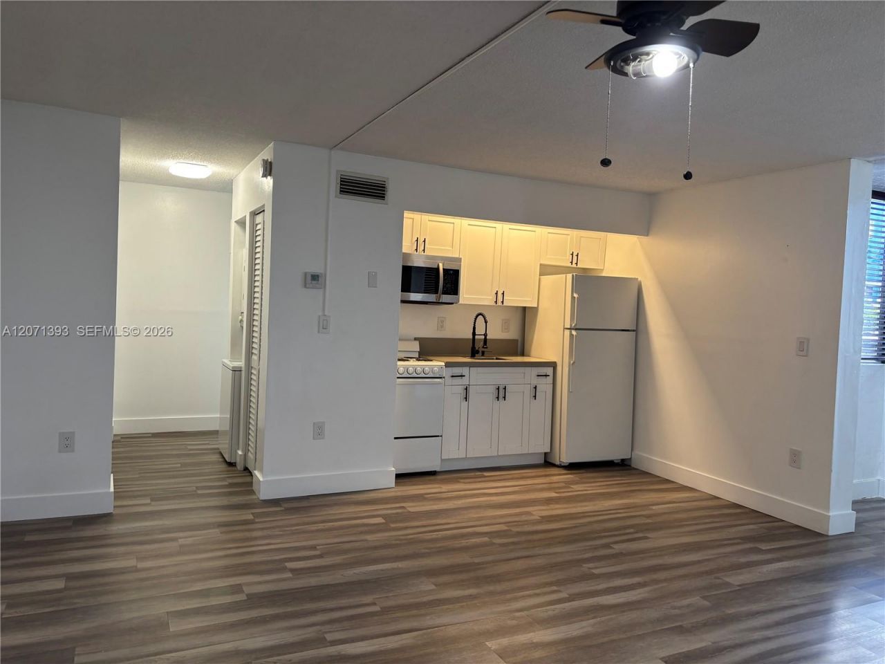 5033 NW 7th St, Unit 101, Miami, FL 33126 Photo